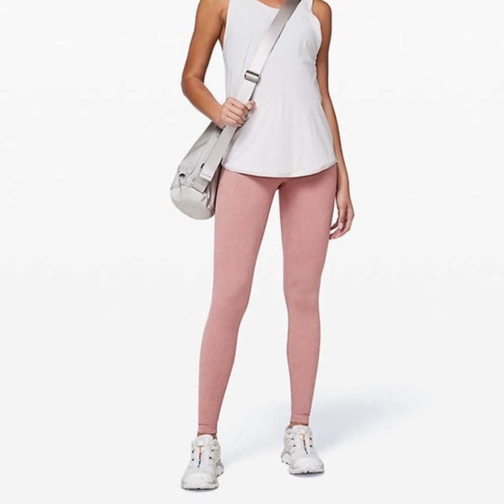 Lululemon pink snow washed wunder unders